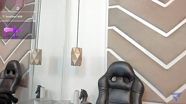 YuliettPalmer online show from April 9, 2026, 7:14 am