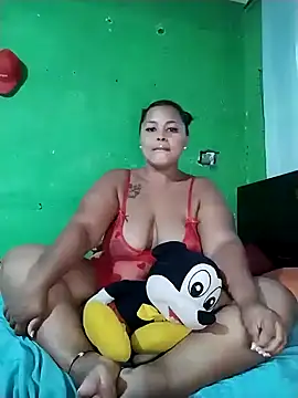 Nikita Glam online show from May 24, 2026, 2:55 am