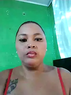 Nikita Glam online show from May 7, 2026, 3:22 am
