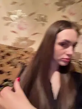 AlinaLove3213 online show from April 11, 2026, 6:00 pm