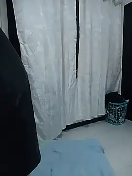 Lannah   online show from May 28, 2026, 2:41 am