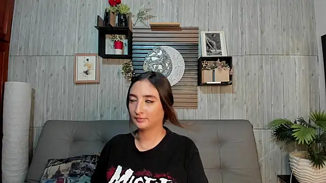 Alucarda666 online show from June 21, 2026, 9:09 pm