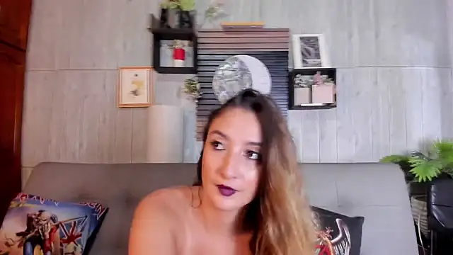 Alucarda666 online show from June 19, 2026, 9:09 pm