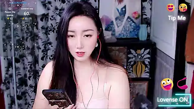 Snapshot of small-se chatting on April 12, 2026, 2:31 pm small-se online show from April 12, 2026, 2:31 pm