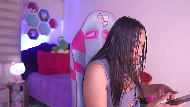 deasy  online show from April 14, 2026, 10:15 pm