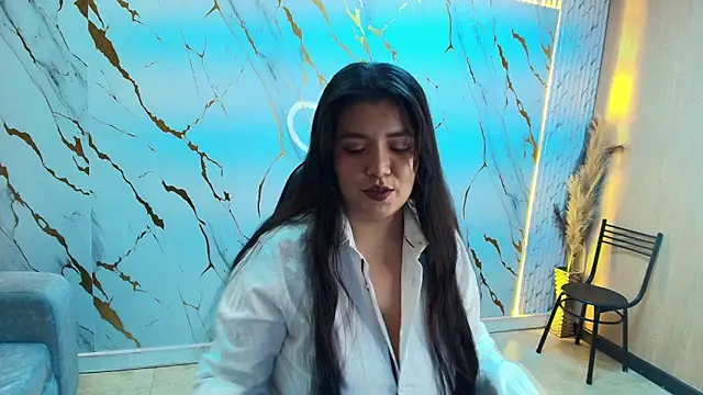 Snapshot of Sasha_tf chatting on April 21, 2026, 8:37 pm Sasha tf online show from April 21, 2026, 8:37 pm