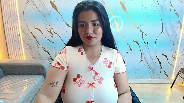 Snapshot of Sasha_tf chatting on May 1, 2026, 8:36 pm Sasha tf online show from May 1, 2026, 8:36 pm