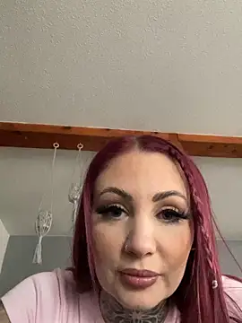 Snapshot of MimiSweet111 chatting on April 13, 2026, 10:08 am MimiSweet111 online show from April 13, 2026, 10:08 am