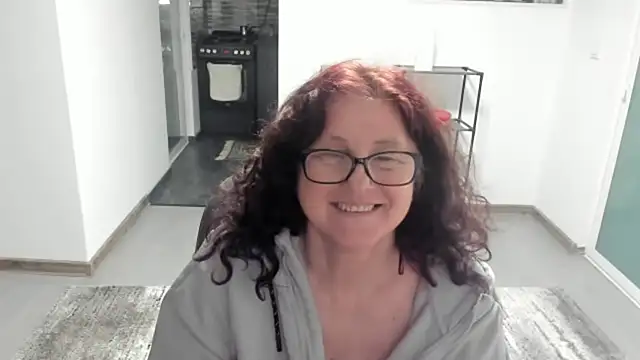 Snapshot of CatherineRowe chatting on January 18, 2025, 8:19 pm CatherineRowe online show from January 18, 2025, 8:19 pm