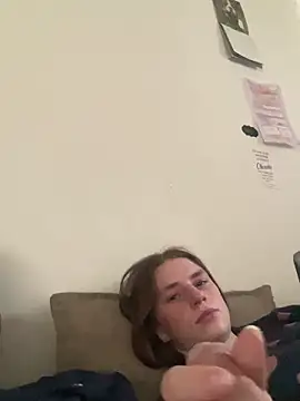 Snapshot of 18and28love chatting on April 12, 2026, 5:05 pm 18and28love online show from April 12, 2026, 5:05 pm