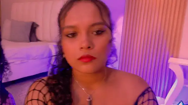 Snapshot of ValeriaJolie chatting on April 10, 2026, 2:51 am ValeriaJolie online show from April 10, 2026, 2:51 am