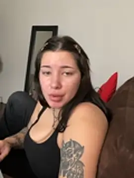 cherryxxox online show from April 14, 2026, 7:08 pm