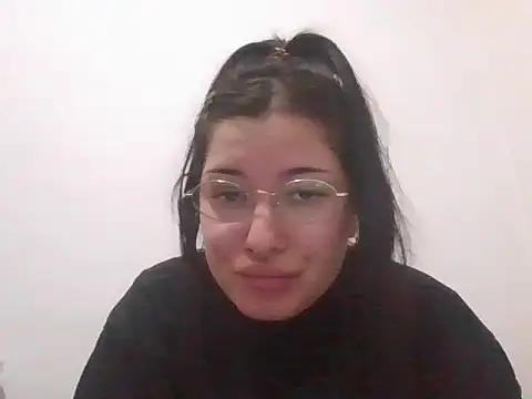 cherryxxox online show from April 27, 2026, 10:41 pm