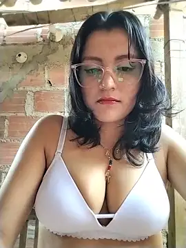 sienna elara online show from July 2, 2026, 11:49 am