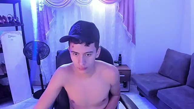 Snapshot of Jereth_Boy chatting on June 3, 2026, 10:47 pm Jereth Boy online show from June 3, 2026, 10:47 pm