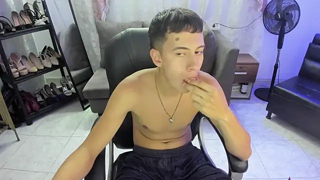 Snapshot of Jereth_Boy chatting on May 18, 2026, 11:09 pm Jereth Boy online show from May 18, 2026, 11:09 pm