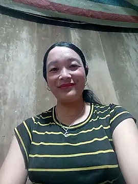 Snapshot of vanlucky2 chatting on June 14, 2026, 2:24 am vanlucky2 online show from June 14, 2026, 2:24 am