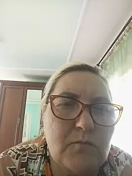 Snapshot of AureliaSky598 chatting on June 9, 2026, 12:17 pm AureliaSky598 online show from June 9, 2026, 12:17 pm