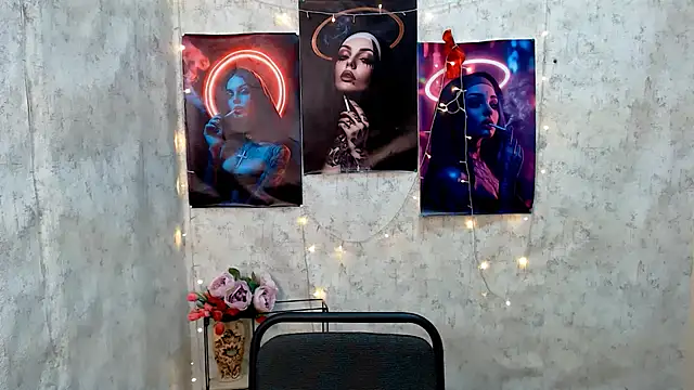 Snapshot of KassiaRayne_ chatting on April 14, 2026, 5:12 am KassiaRayne online show from April 14, 2026, 5:12 am