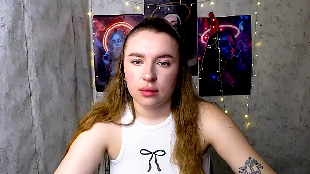 Snapshot of KassiaRayne_ chatting on April 15, 2026, 5:13 am KassiaRayne online show from April 15, 2026, 5:13 am