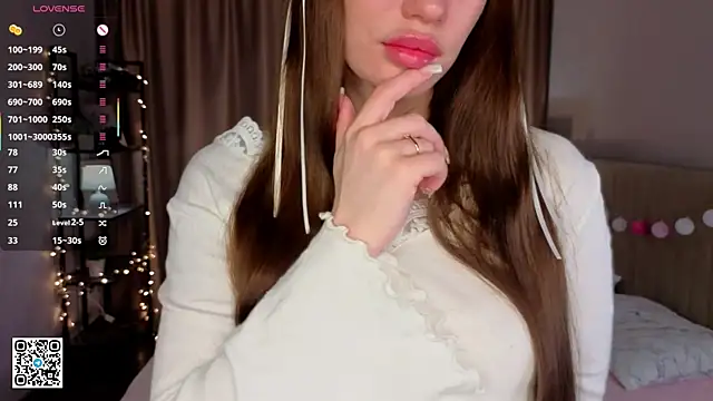 Snapshot of JerleneBelfy chatting on June 23, 2026, 3:37 am JerleneBelfy online show from June 23, 2026, 3:37 am
