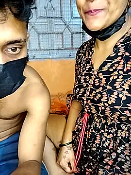 Snapshot of hornycouple096 chatting on April 26, 2026, 10:56 am hornycouple096 online show from April 26, 2026, 10:56 am