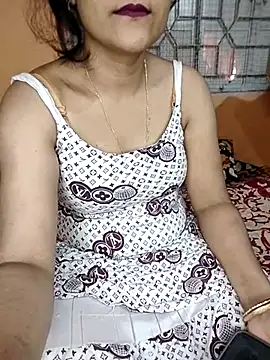 Snapshot of hornycouple096 chatting on May 9, 2026, 9:34 am hornycouple096 online show from May 9, 2026, 9:34 am