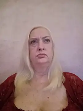 Snapshot of Julia20X chatting on July 12, 2026, 8:37 am Julia20X online show from July 12, 2026, 8:37 am