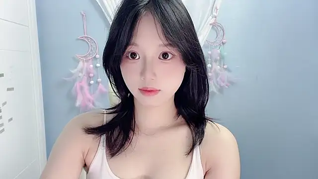 Xiaoqing00 online show from June 12, 2026, 5:38 am