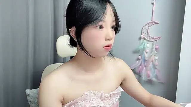 Snapshot of Xiaoqing00 chatting on May 20, 2026, 2:41 am Xiaoqing00 online show from May 20, 2026, 2:41 am