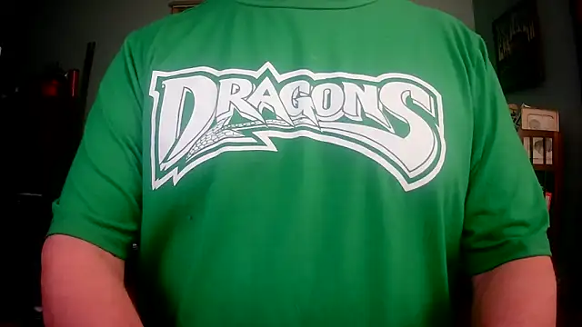 ilundercover online show from April 10, 2026, 11:39 am