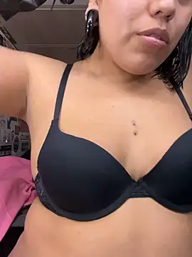 Snapshot of babypixxie chatting on April 15, 2026, 8:09 pm babypixxie online show from April 15, 2026, 8:09 pm