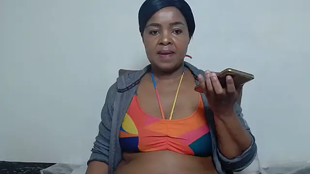 CaramelBaddie16 online show from June 19, 2026, 4:57 pm