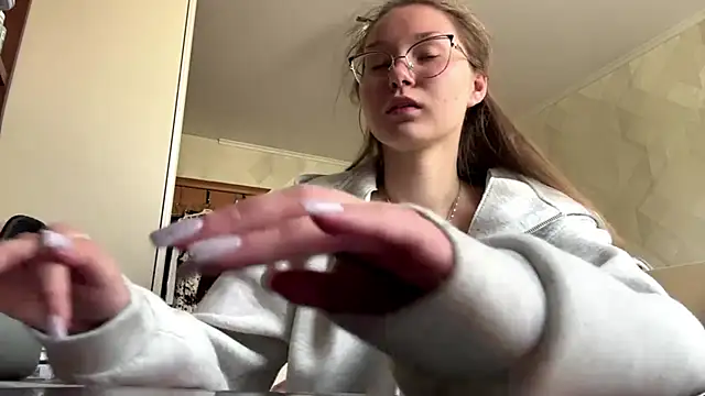 UncaringArtery online show from April 22, 2026, 6:09 am