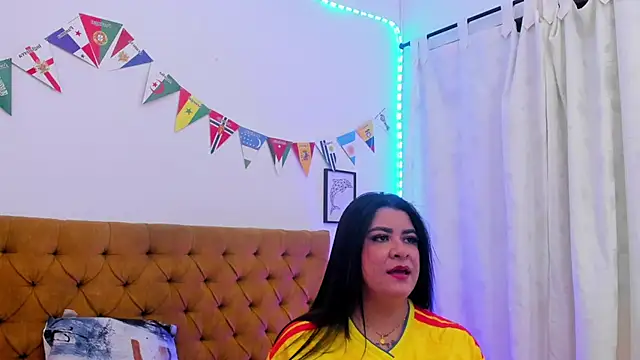 Katty West online show from June 27, 2026, 7:42 pm