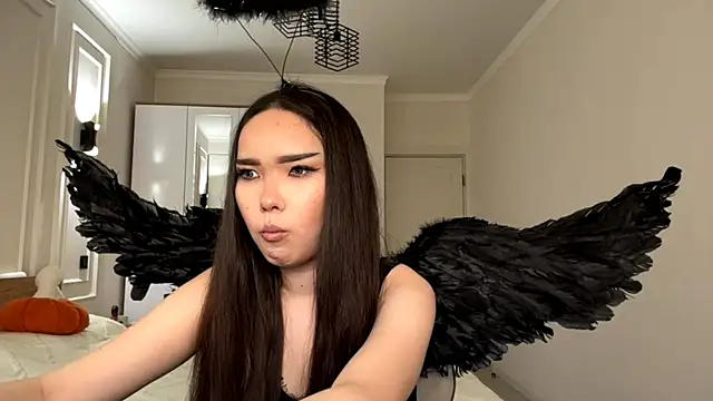 Snapshot of MardellHeavrin chatting on May 9, 2026, 1:14 pm MardellHeavrin online show from May 9, 2026, 1:14 pm