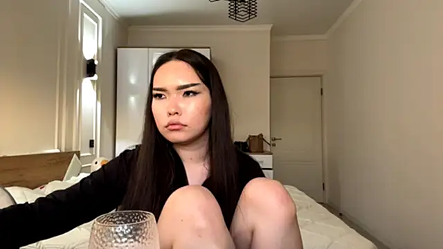Snapshot of MardellHeavrin chatting on May 15, 2026, 1:53 pm MardellHeavrin online show from May 15, 2026, 1:53 pm