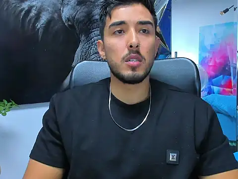 Snapshot of alangreek1 chatting on June 7, 2026, 10:48 pm alangreek1 online show from June 7, 2026, 10:48 pm