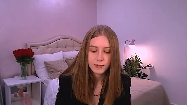 cheeky chick online show from April 17, 2026, 11:35 am