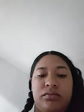 Snapshot of Bell-sophya chatting on May 27, 2026, 10:44 am Bell-sophya online show from May 27, 2026, 10:44 am