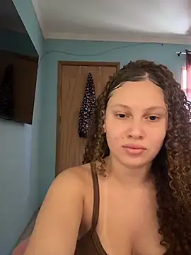 Snapshot of sophiiahot chatting on April 16, 2026, 4:52 pm sophiiahot online show from April 16, 2026, 4:52 pm