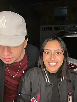 hotlatinocouple   online show from May 24, 2026, 4:01 am