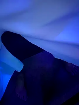 Snapshot of chronic_vibez chatting on April 13, 2026, 12:58 am chronic vibez online show from April 13, 2026, 12:58 am