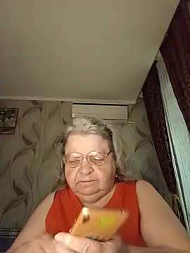 MartaMia68 online show from May 22, 2026, 5:33 pm