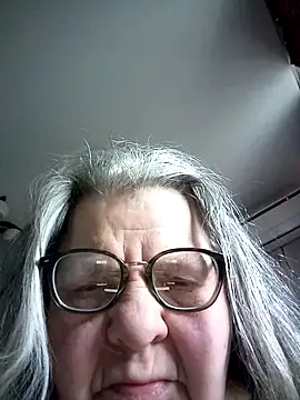 MartaMia68 online show from May 3, 2026, 3:33 am