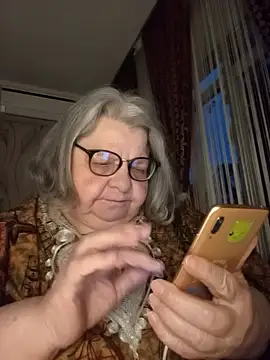 MartaMia68 online show from May 27, 2026, 6:37 pm