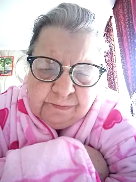 MartaMia68 online show from May 4, 2026, 5:11 am