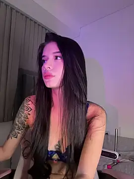 Giiasteele online show from April 19, 2026, 12:11 am