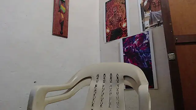 Snapshot of nicolas_valmont chatting on May 28, 2026, 12:07 am nicolas valmont online show from May 28, 2026, 12:07 am