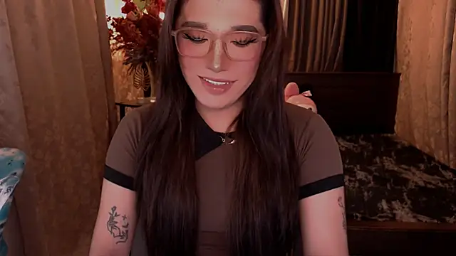 Snapshot of Precious_RoseDollxxx chatting on June 16, 2026, 1:05 am Precious RoseDollxxx online show from June 16, 2026, 1:05 am